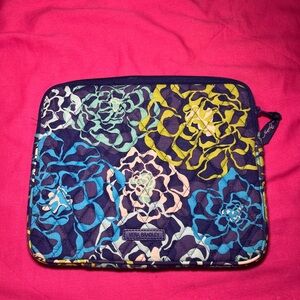 Vera Bradley e-reader Tablet Case “Katalina Blues” Fall 2015 Preowned